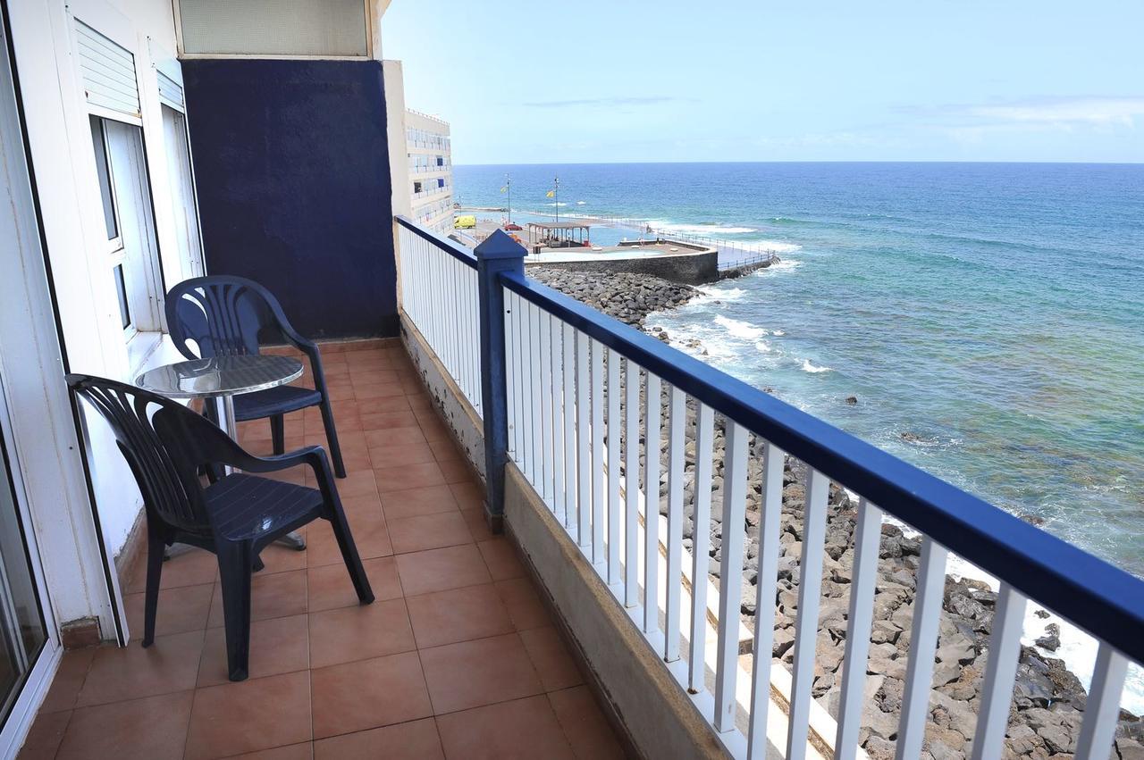 Above The Sea Apartment Бахамар Екстериор снимка