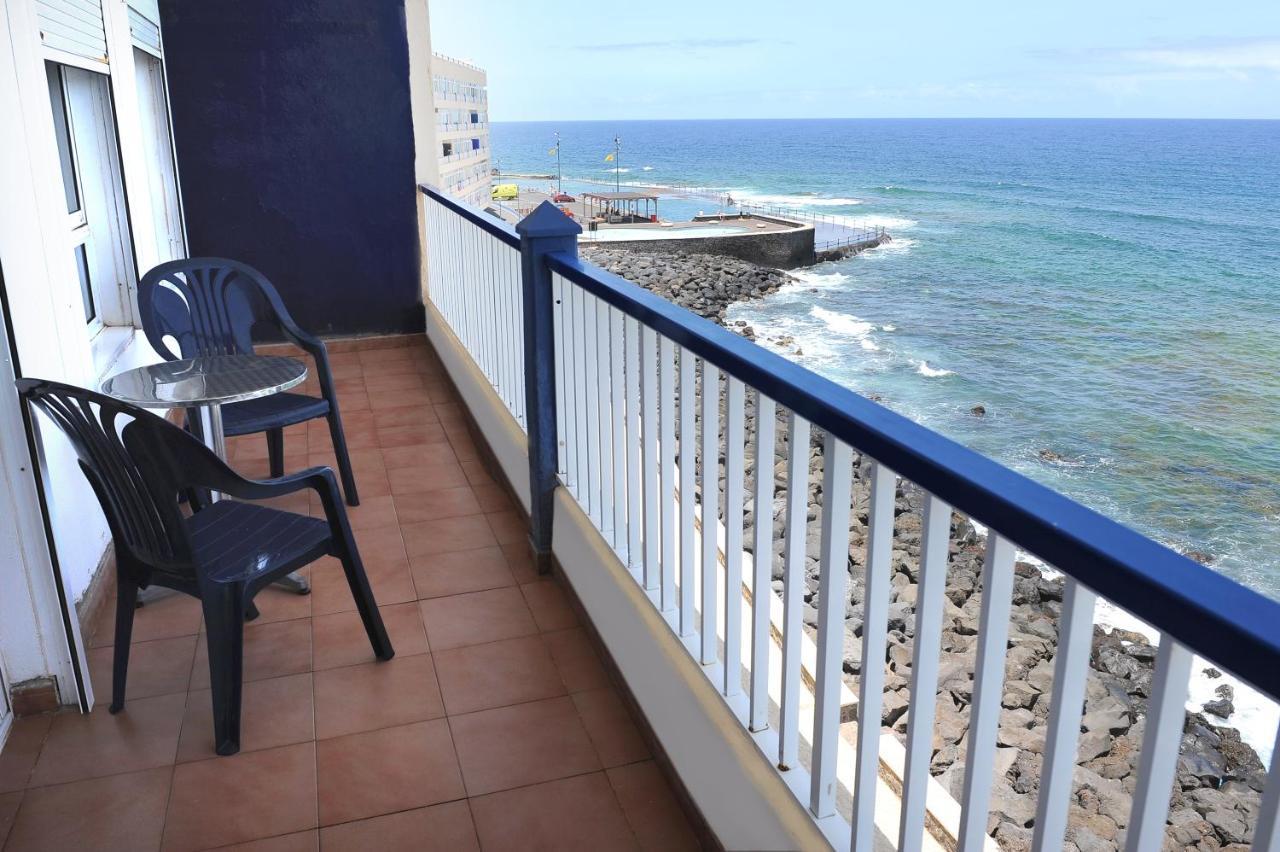 Above The Sea Apartment Бахамар Екстериор снимка
