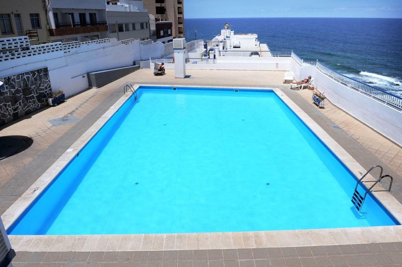 Above The Sea Apartment Бахамар Екстериор снимка