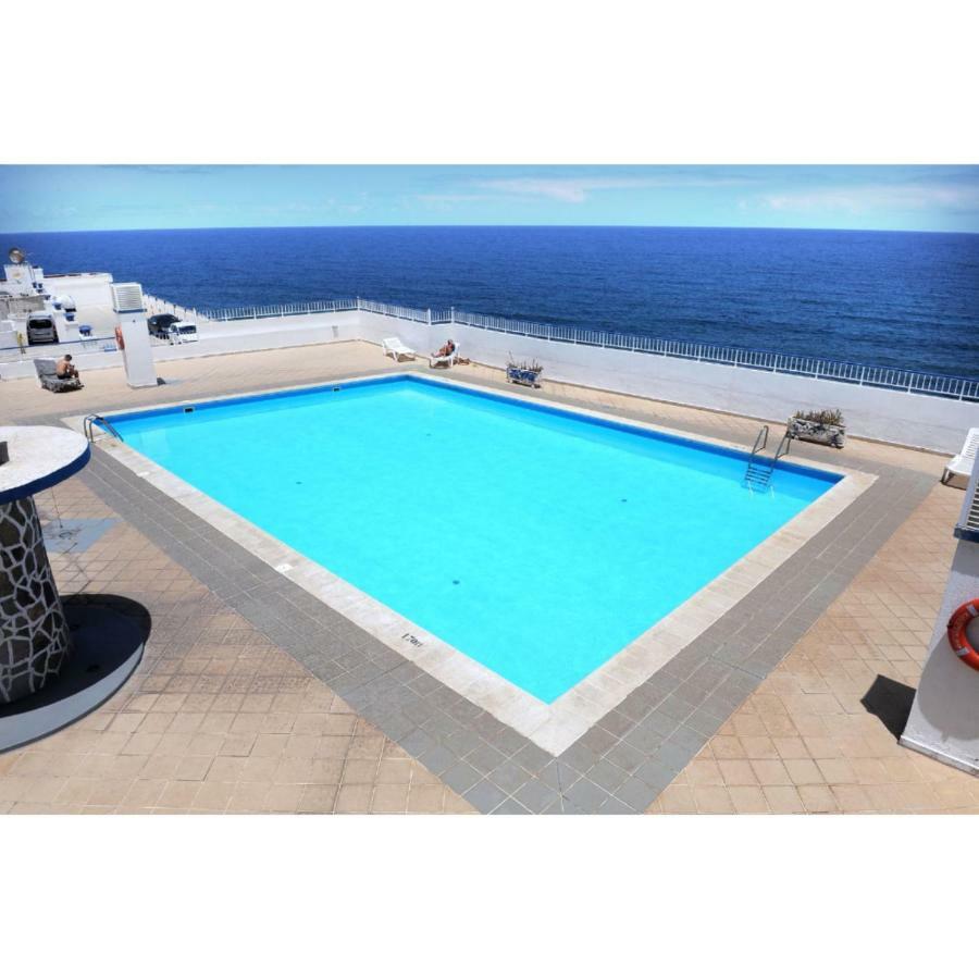 Above The Sea Apartment Бахамар Екстериор снимка